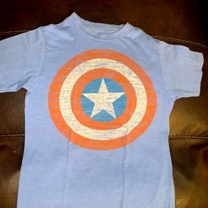 Marvel captain america t-shirt size SM